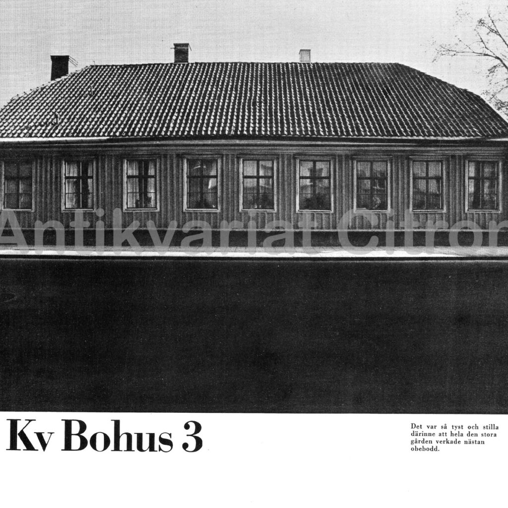 Ulfsparregården, låga rödmålade trähus omgivna av grönska, med anor från 1790 – ett tyst vittne om östra Jönköpings byggnadshistoria.